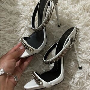 giuseppe zanotti - white with silver chain heels